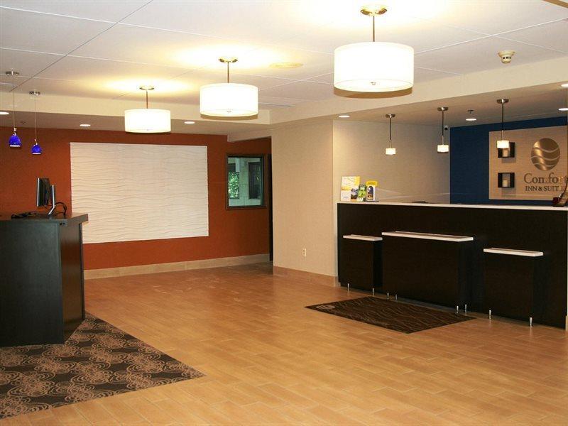 Comfort Inn & Suites Куквілл Екстер'єр фото