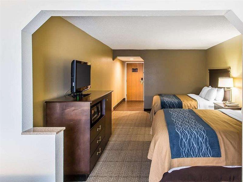 Comfort Inn & Suites Куквілл Екстер'єр фото