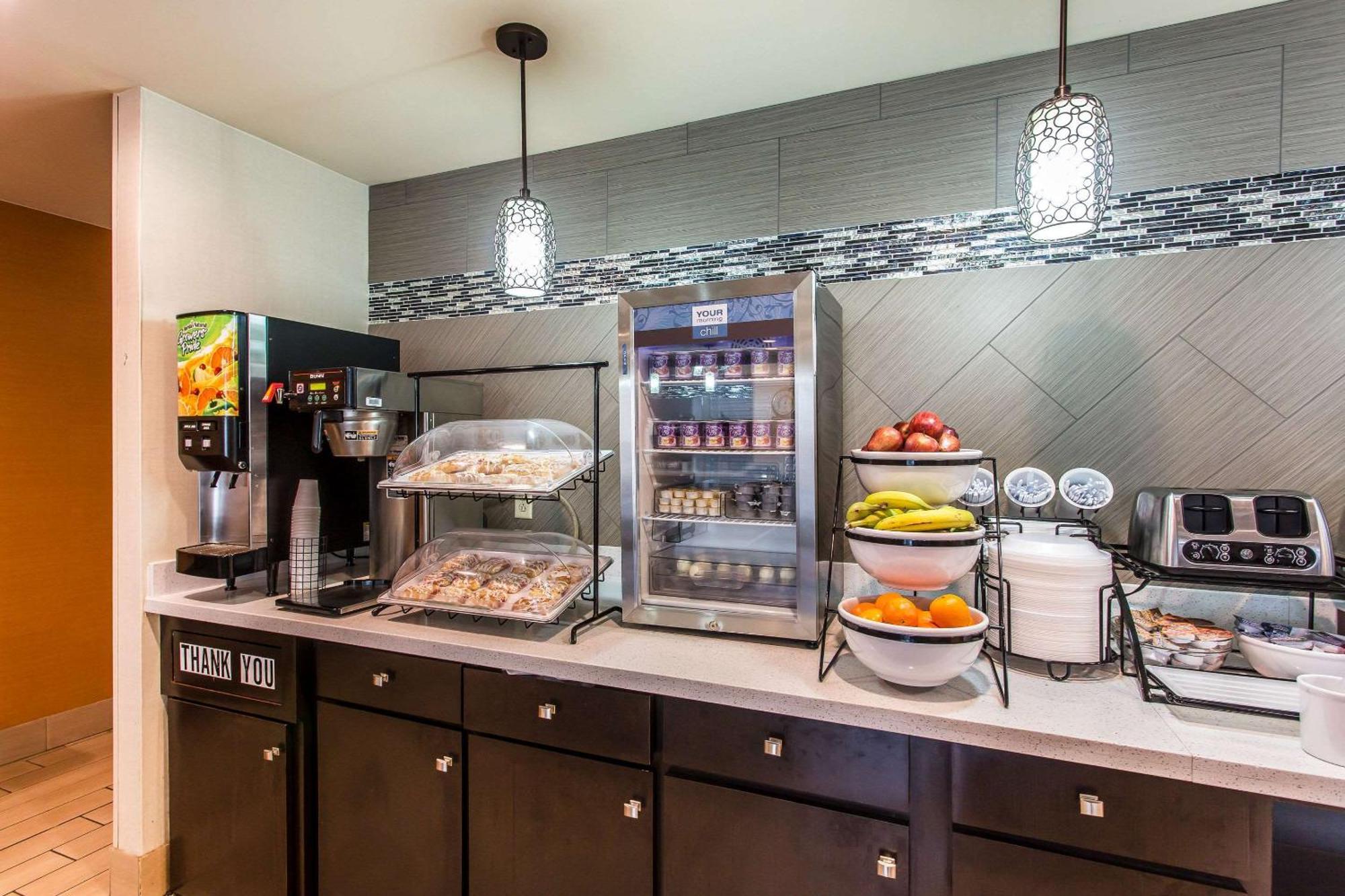 Comfort Inn & Suites Куквілл Екстер'єр фото