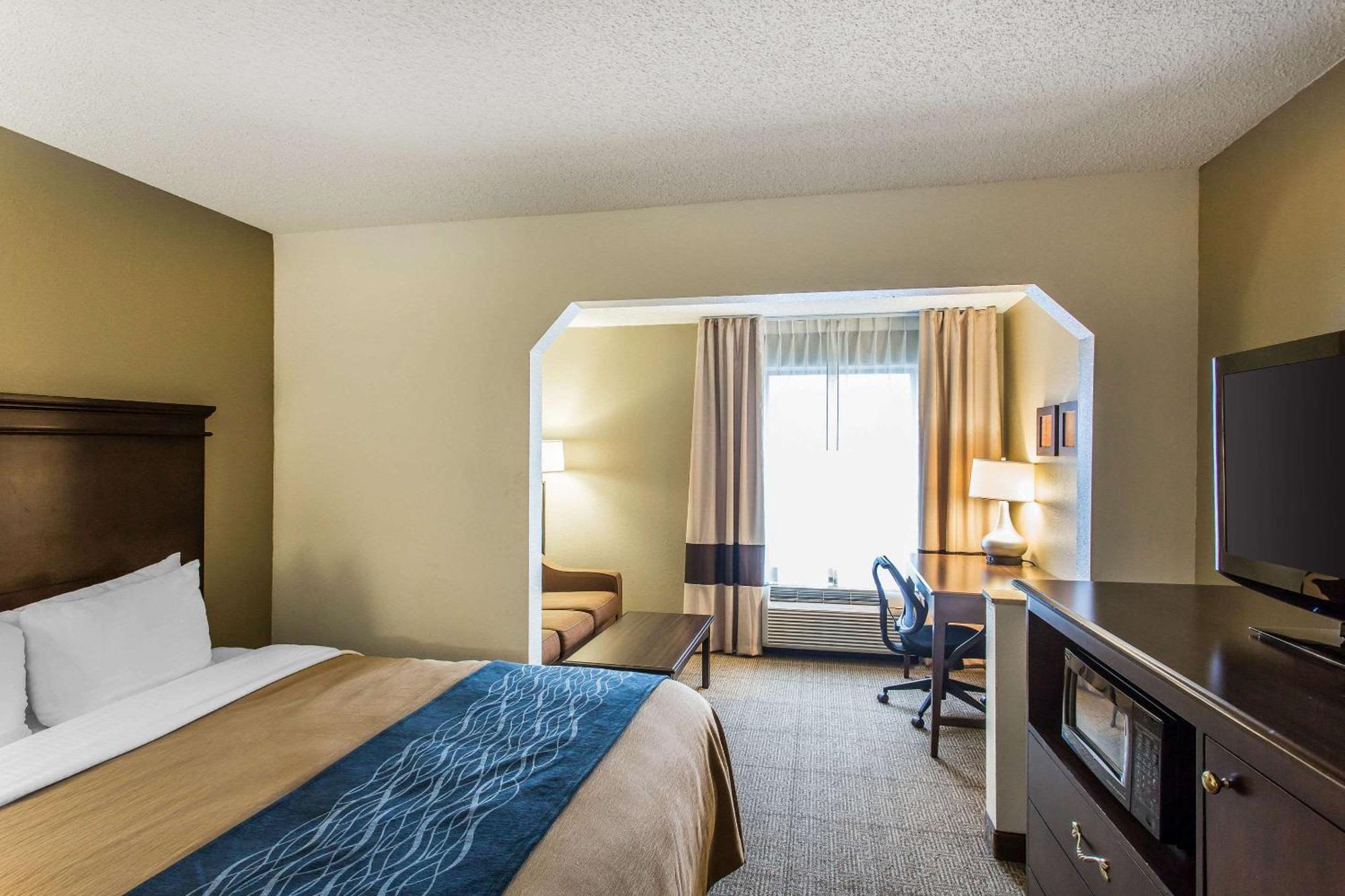 Comfort Inn & Suites Куквілл Екстер'єр фото