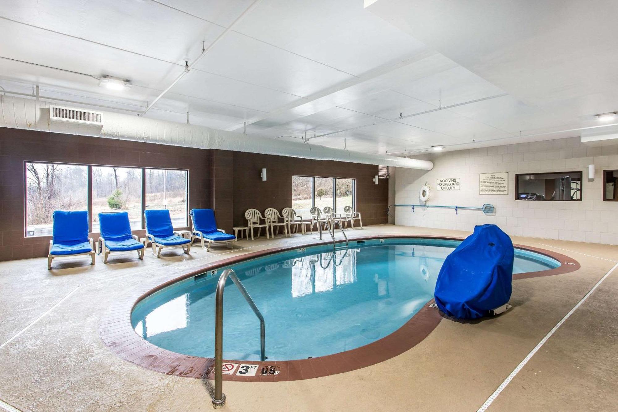 Comfort Inn & Suites Куквілл Екстер'єр фото