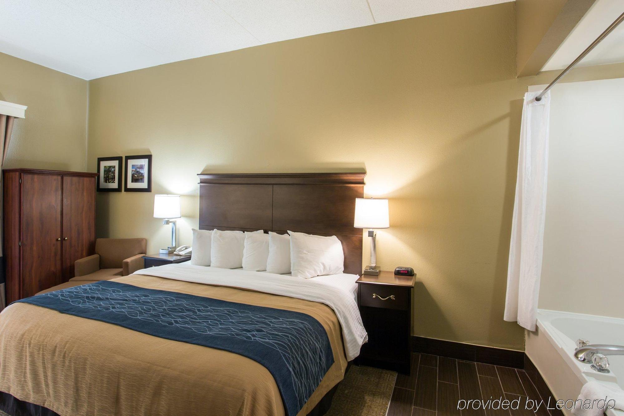 Comfort Inn & Suites Куквілл Екстер'єр фото