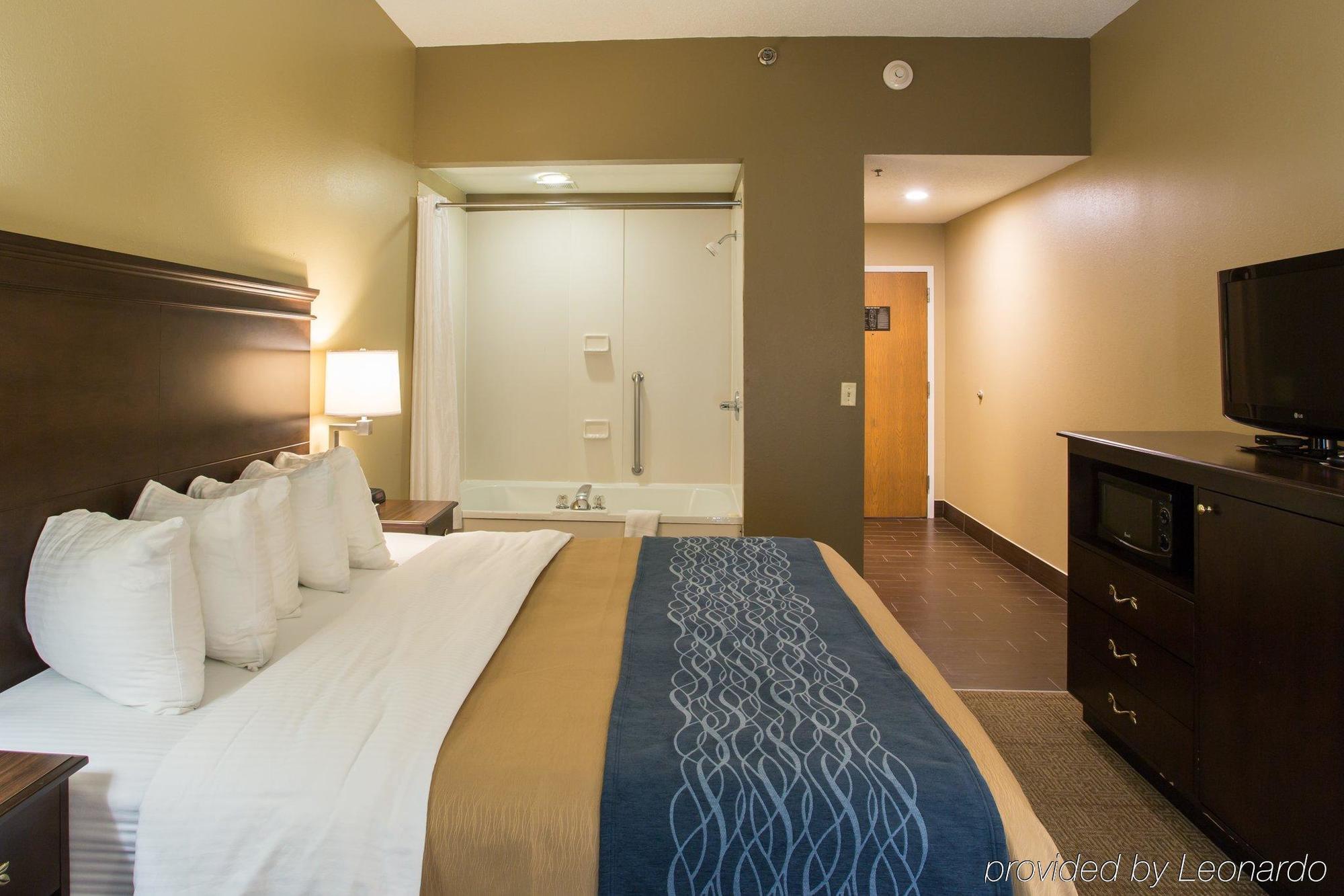 Comfort Inn & Suites Куквілл Екстер'єр фото