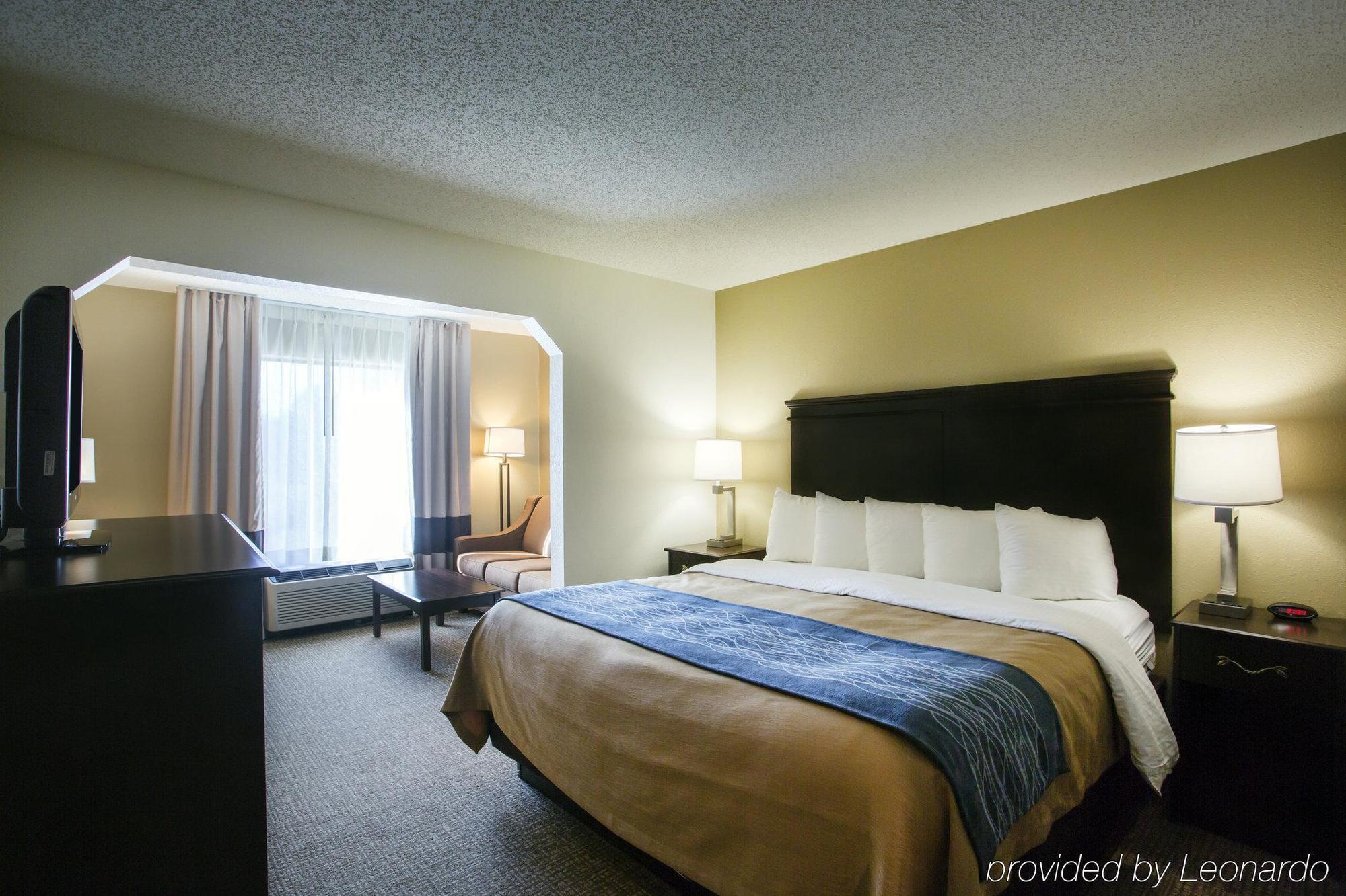 Comfort Inn & Suites Куквілл Екстер'єр фото