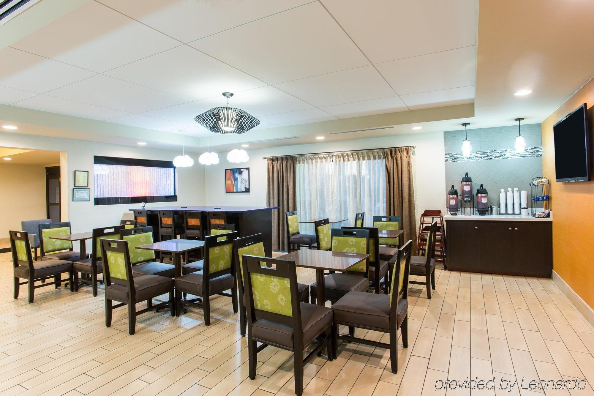 Comfort Inn & Suites Куквілл Екстер'єр фото